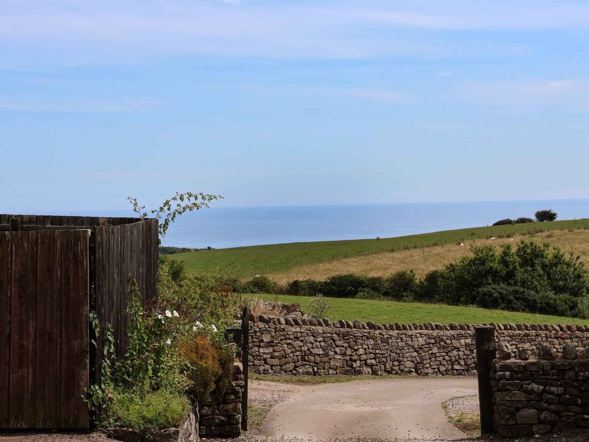 Hayloft Cottage Staintondale Exterior photo